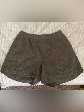 Briggs New York Olive Green Lightweight Pull-On Shorts